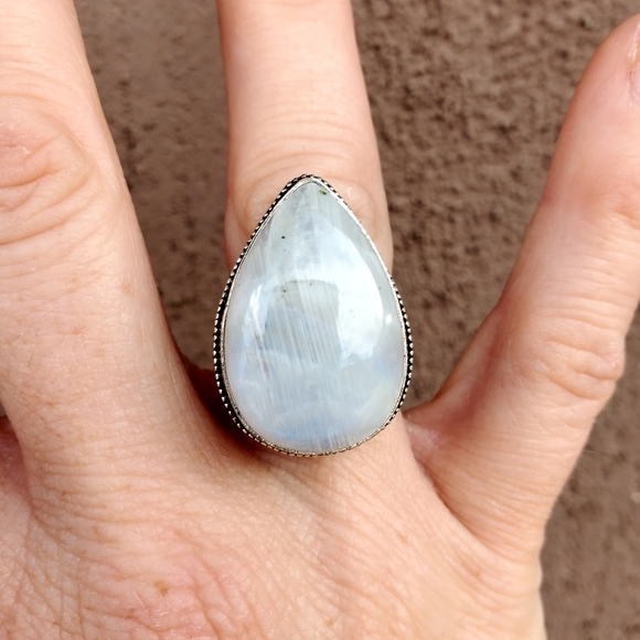 New Amazing Rainbow Moonstone 925 Silver Ring. - Picture 10 of 10